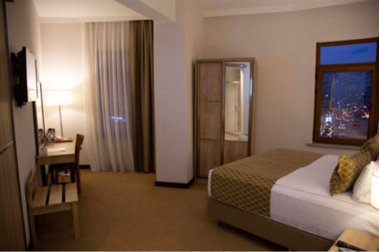 Atlas Hotel İzmir